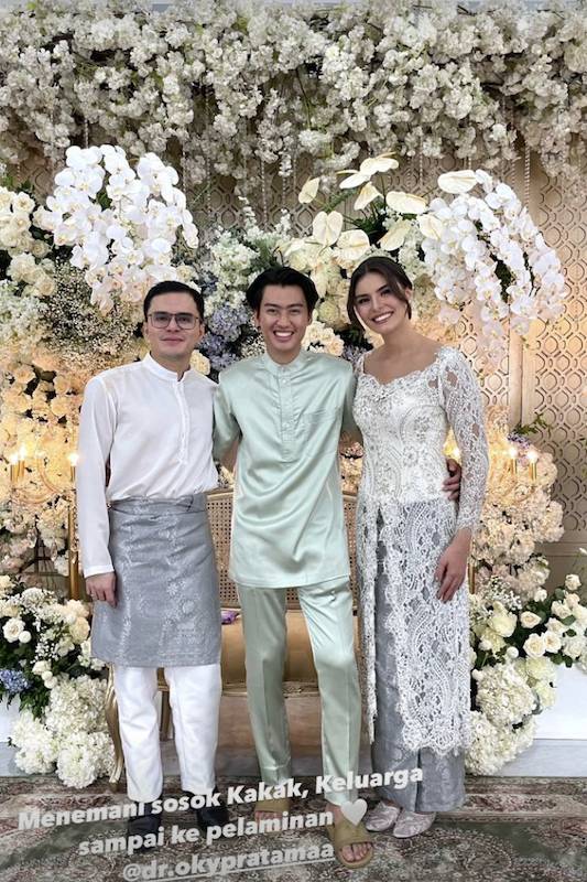 potret pernikahan dr. Oky Pratama (instagram.com/reynaldiebermundo)