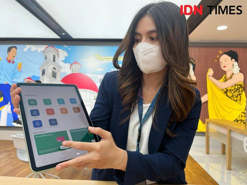 Ilustrasi layanan digital perbankan PermataBank. (IDN Times/Anggun Puspitoningrum)