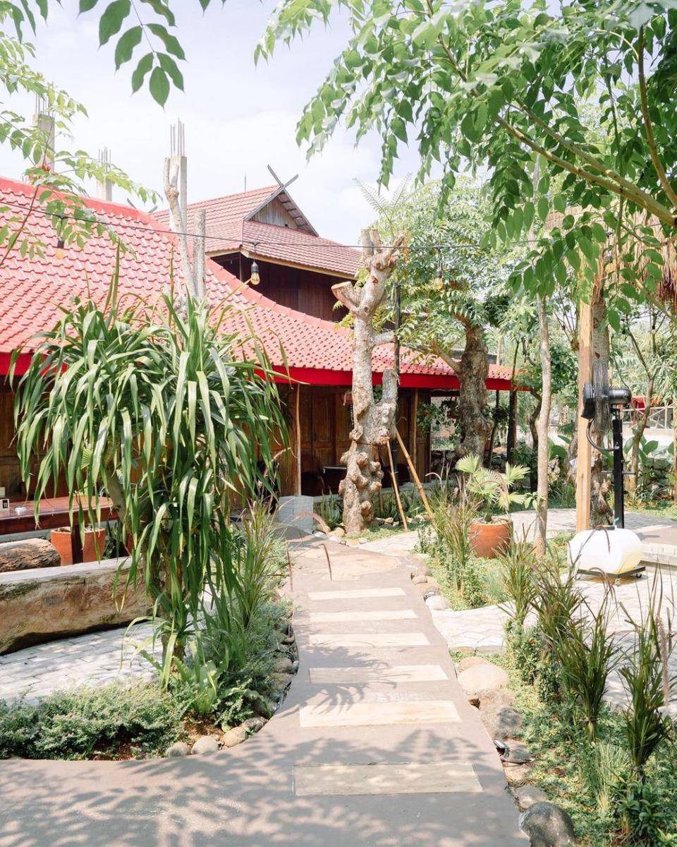 Warung Kondre (instagram.com/awfrika)