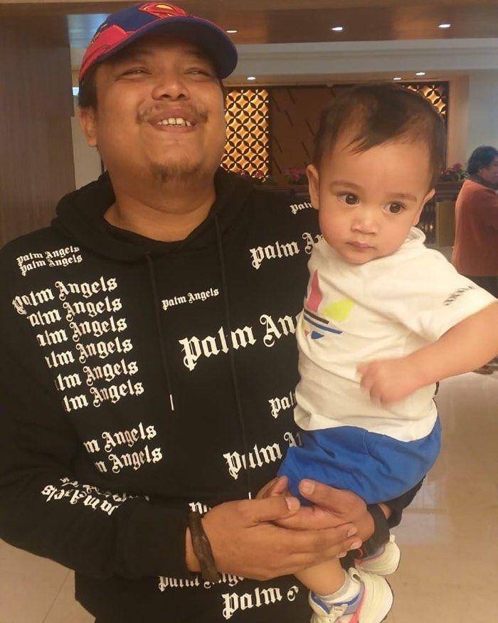 Rayyanza dan bodyguard (Instagram.com/bengbeng_ra)