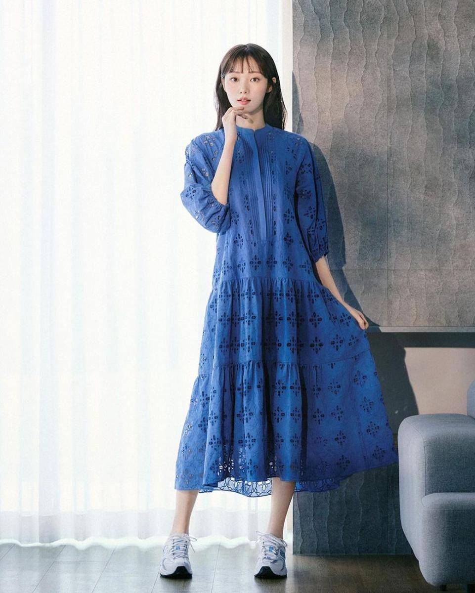inspirasi summer dress ala aktris Korea, trendi abis (instagram.com/heybiblee)