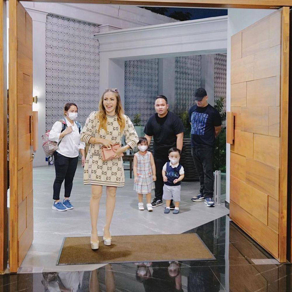 momen kejutan ulang tahun Momo eks Geisha (instagram.com/therealmomogeisha)