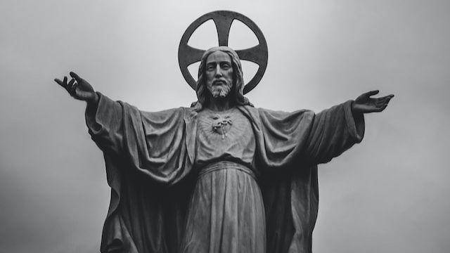 patung Yesus (unsplash.com/Arturo Rey)