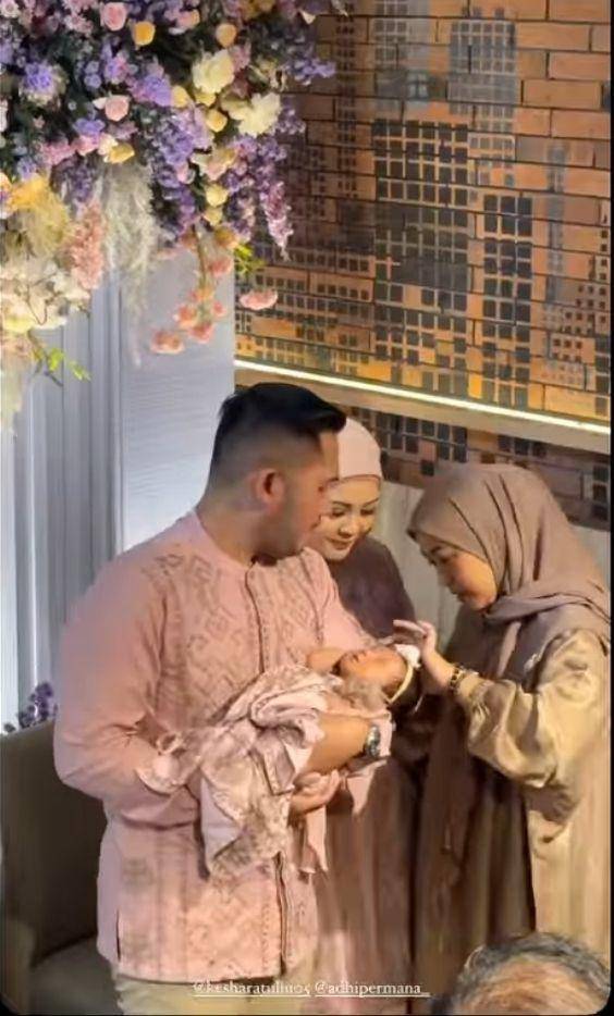 Aqiqah baby Aisha (Instagram.com/adhipermana_)