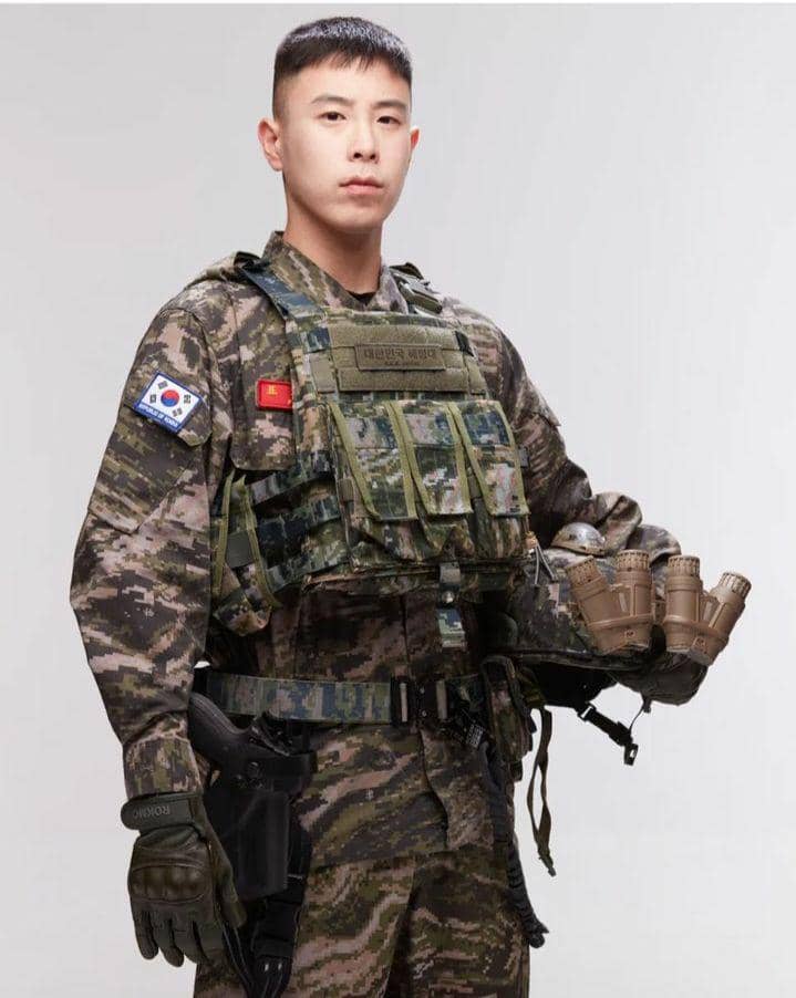 Potret Pyo Jihoon sebagai bagian dari Korps Marinir (instagram.com/pyojihoon_official)