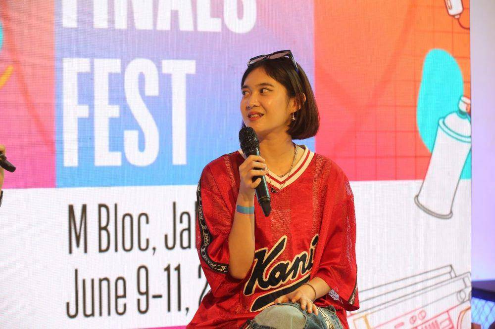 Chika Alifia, Fashion Enthusiast dalam Bincang Mode NBA di M Bloc Space, Jakarta. 11 Juni 2023. (dok. NBA)
