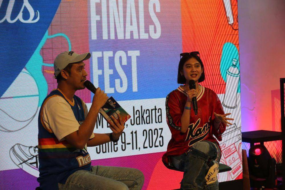 Chika Alifia, Fashion Enthusiast dalam Bincang Mode NBA di M Bloc Space, Jakarta. 11 Juni 2023. (IDN Times/M. Tarmizi Murdianto)