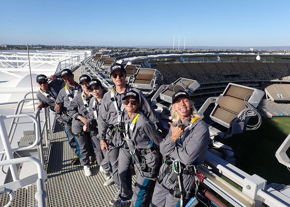 Serunya Menguji Adrenalin di Puncak Stadion Optus Australia Barat