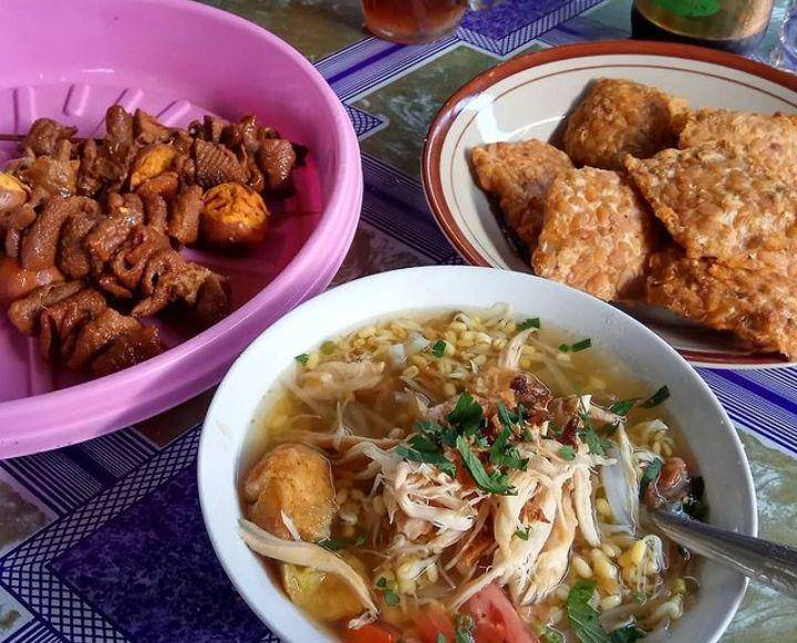 foto Soto Lenthok Jogja dan topping yang menggugah selera (instagram.com/jogjafoodsociety)
