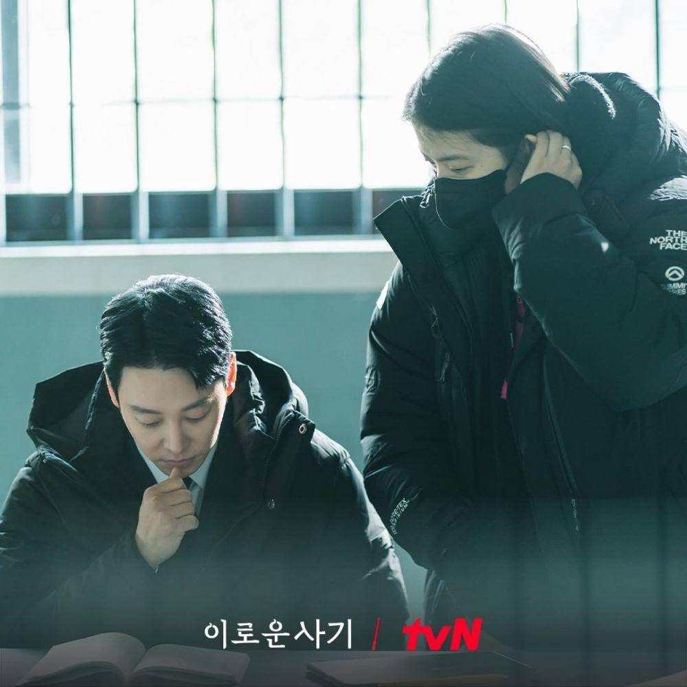 potret pemain drama Delightfully Deceitful di balik layar (instagram.com/tvn_drama)