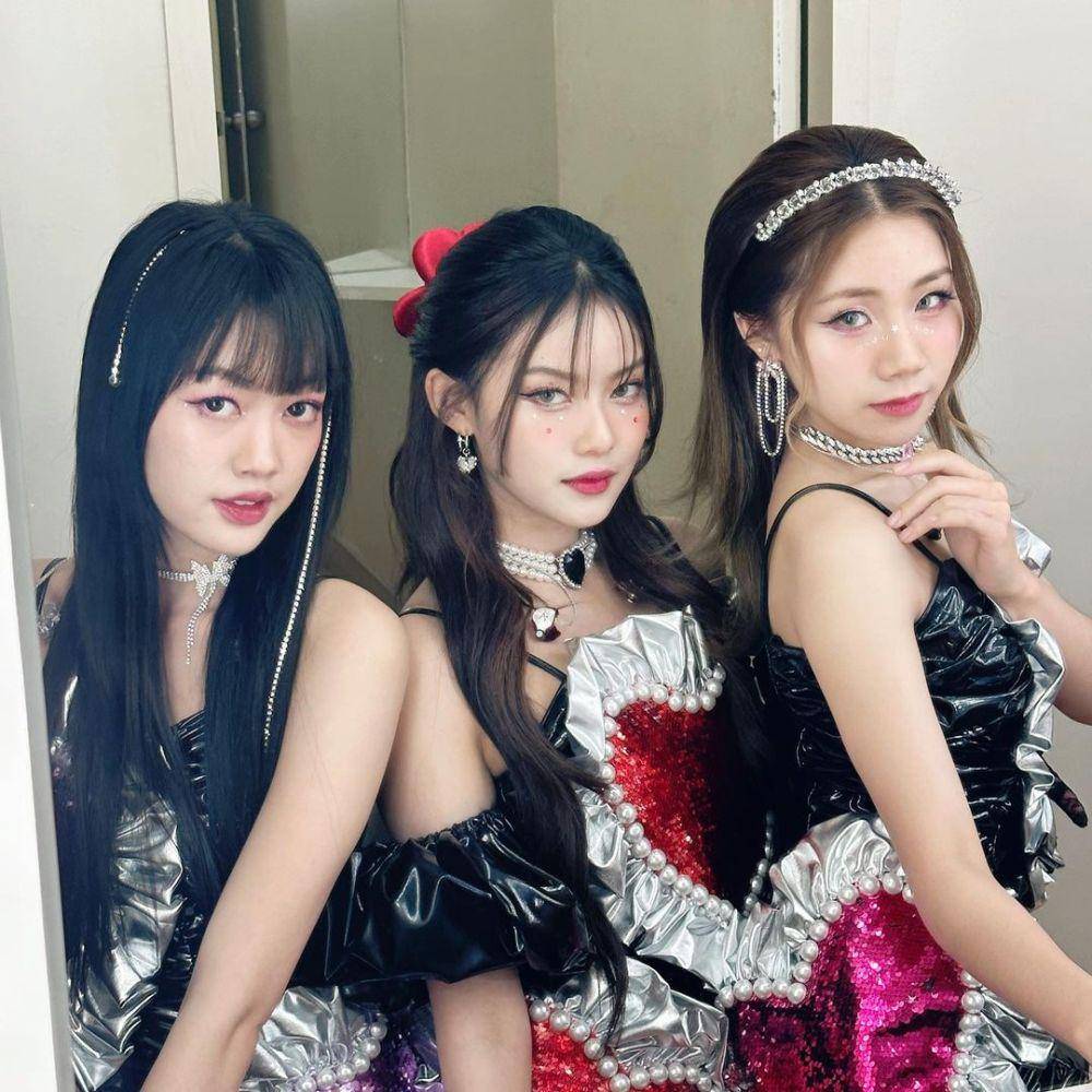 girl group PiXXiE (instagram.com/pixxie_official)
