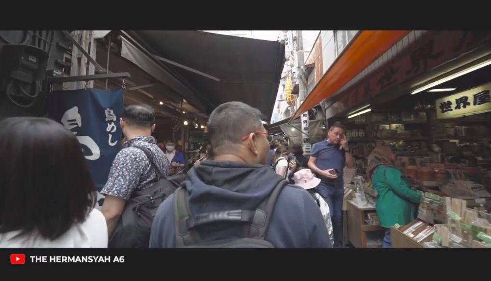 Ashanty street food di Jepang (YouTube.com/The Hermansyah A6)