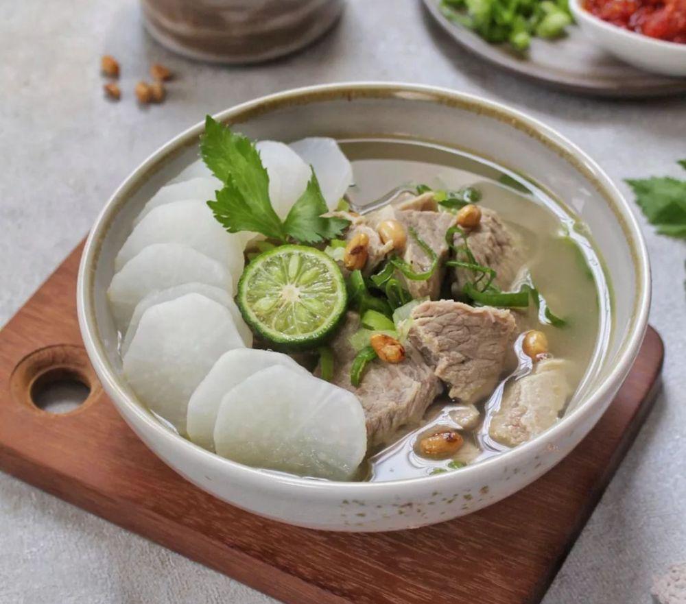 Resep Soto Bandung yang Gurih, Potongan Dagingnya Melimpah!