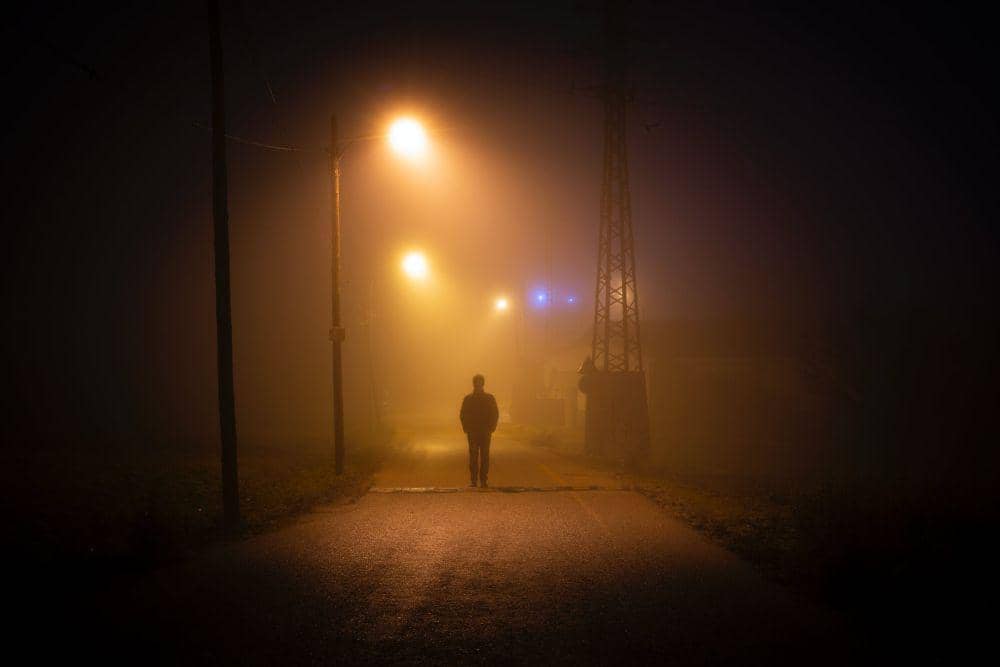 5 Cara Menikmati Kesunyian agar Pikiran Tenang dan Bebas Overthinking