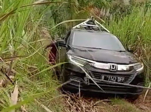 Viral Mobil Google Street Nyasar di Kebun Tebu Malang
