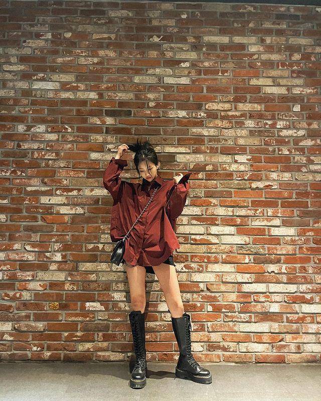 Soyeon (G)I-DLE (instagram.com/tiny.pretty.j)