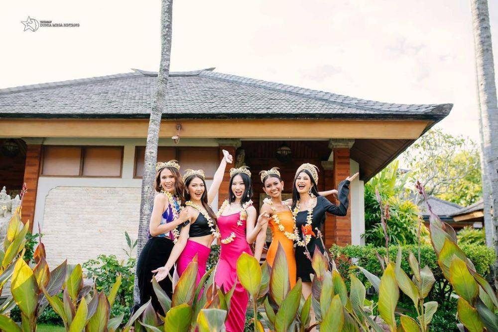 Potret Top 5 Miss Mega Bintang Indonesia 2023 Saat Liburan ke Bali Setelah Dinobatkan (Instagram.com/chesy.anribka)