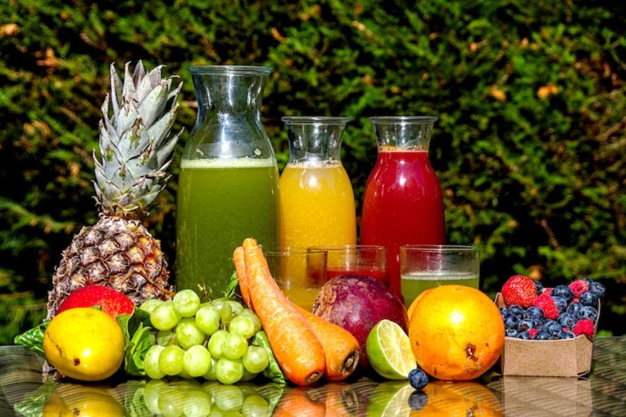 [QUIZ] Apakah Kamu Bisa Membedakan Jus dan Smoothie Ini?
