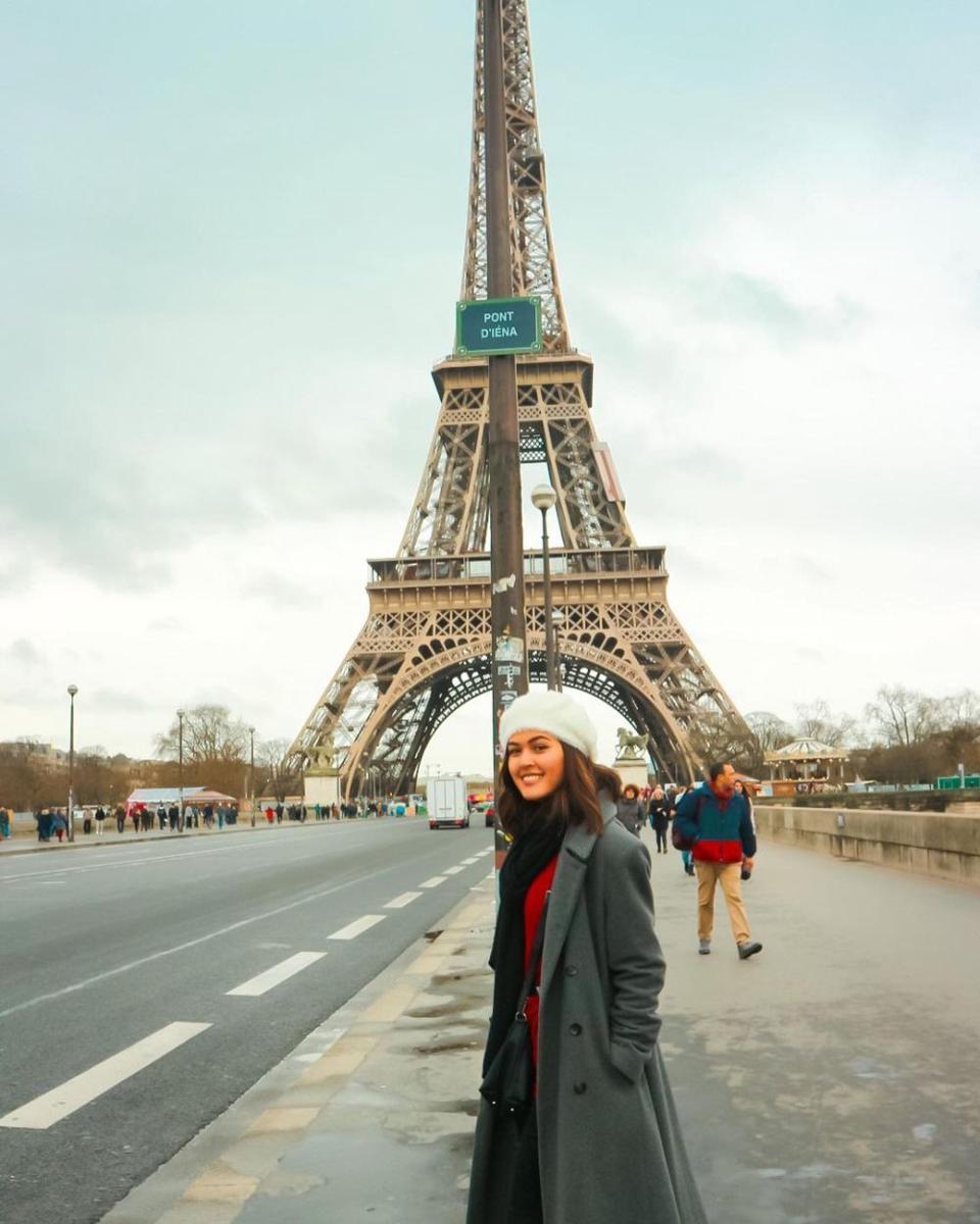 OOTD pakai topi ala Rebecca Tamara (instagram.com/rebeccatamara)