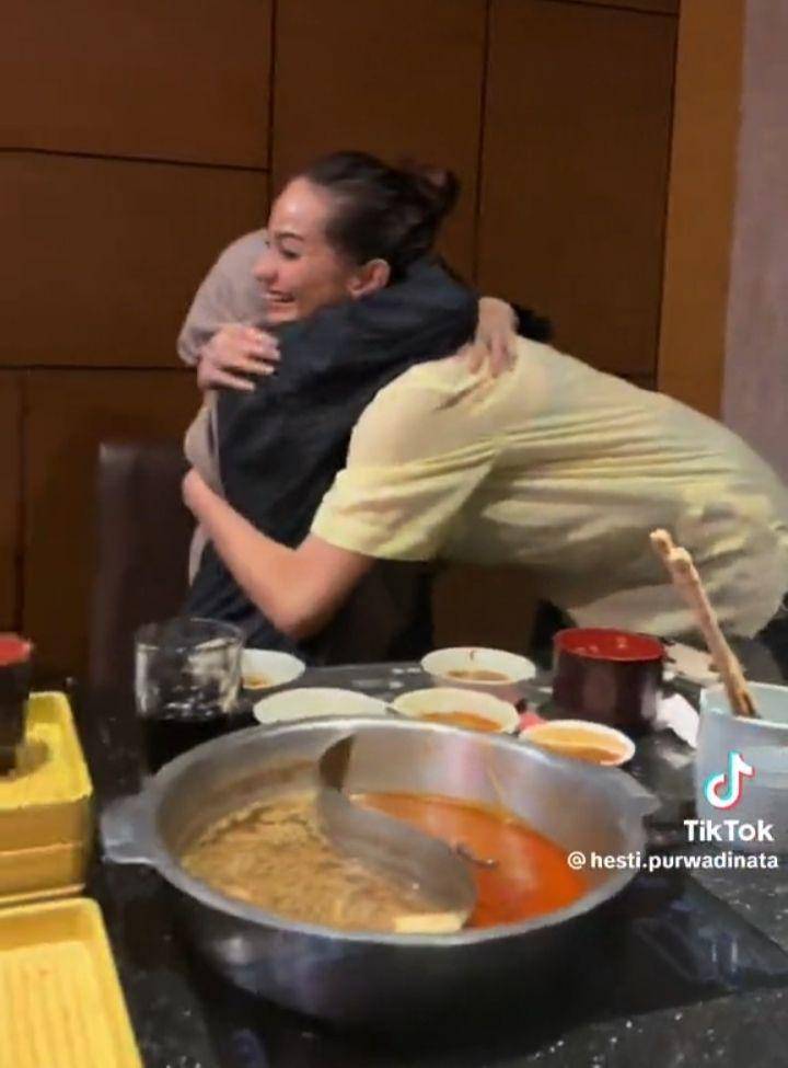 perpisahan Enzy Storia (tiktok.com/hesti.purwadinata)