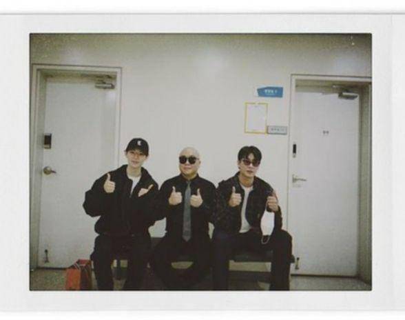 Potret Bae Hyeonseong dan Park Seoham ketika menghadiri konser penyanyi favorit mereka (instagram.com/tula_anisong)