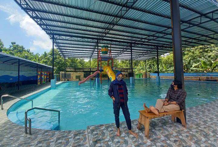 Kolam renang Taman Olba Ngawi (instagram.com/tamanolba)
