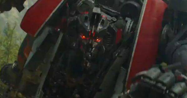 Blitzwing, Decepticon yang berhasil mengejar Bumblebee ke bumi ( Dok. Paramount Pictures / Bumblebee )