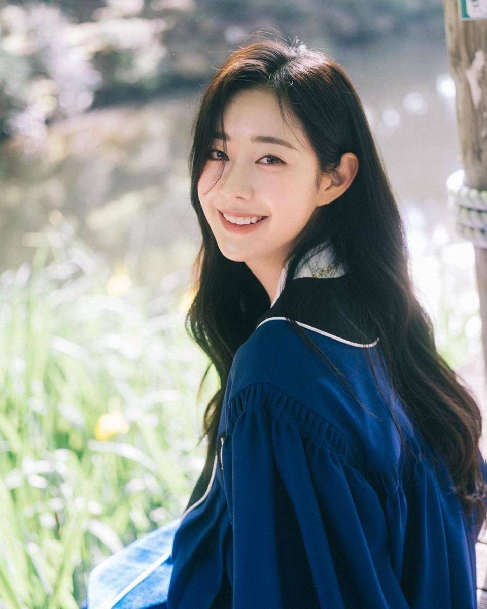 potret wisuda Shin Seul Ki (instagram.com/shinseulkee)