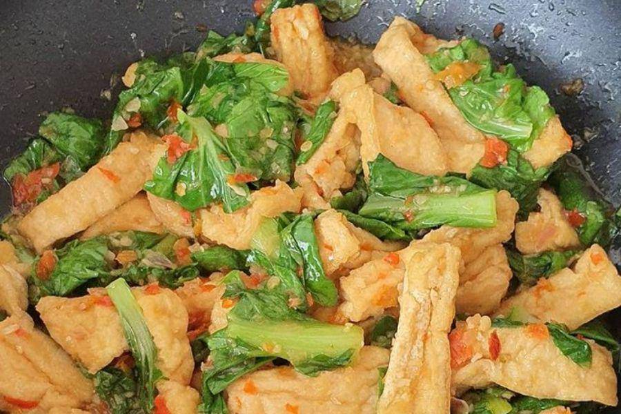 tumis tahu pokcoy (instagram.com/ista85)