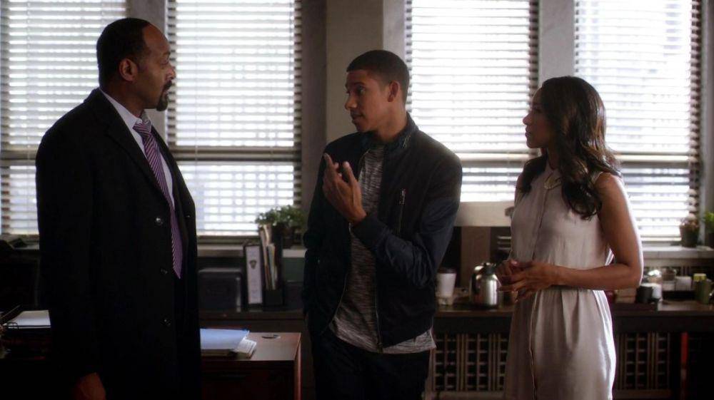 perbedaan The Flash versi serial dan film (dok. CW)