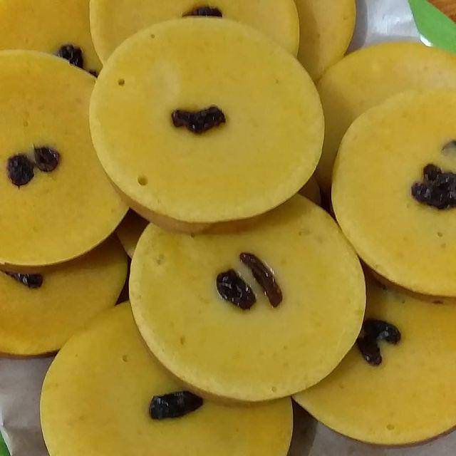 kue lumpur labu kuning (instagram.com/brinaalta)