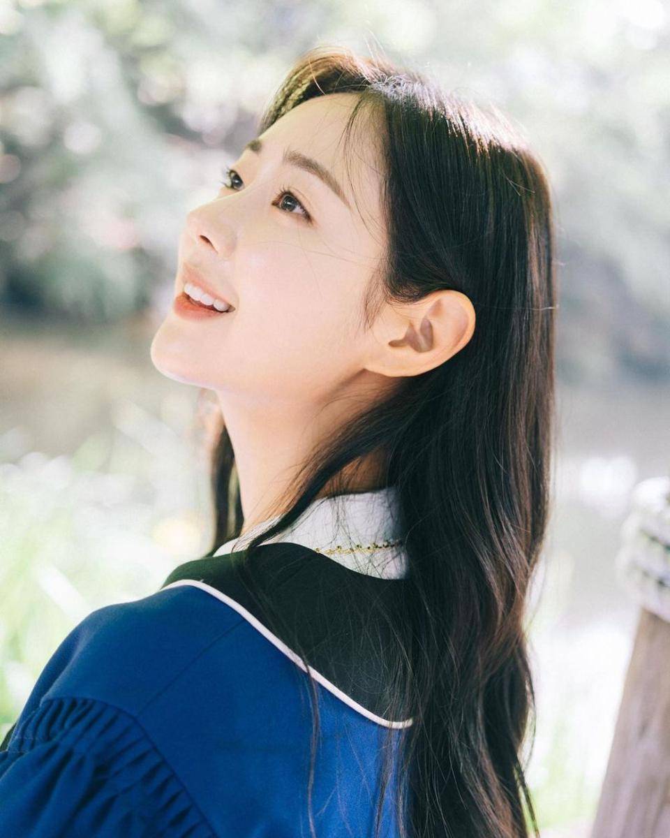 potret wisuda Shin Seul Ki (instagram.com/shinseulkee)