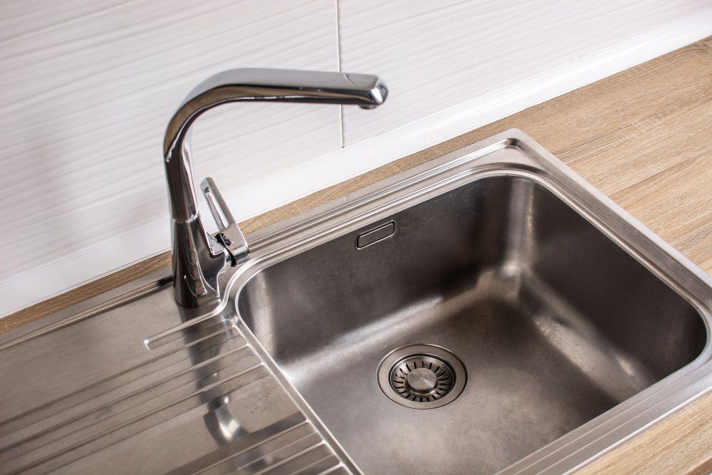 2 Cara Hilangkan Goresan pada Bak Cuci Piring Stainless Steel