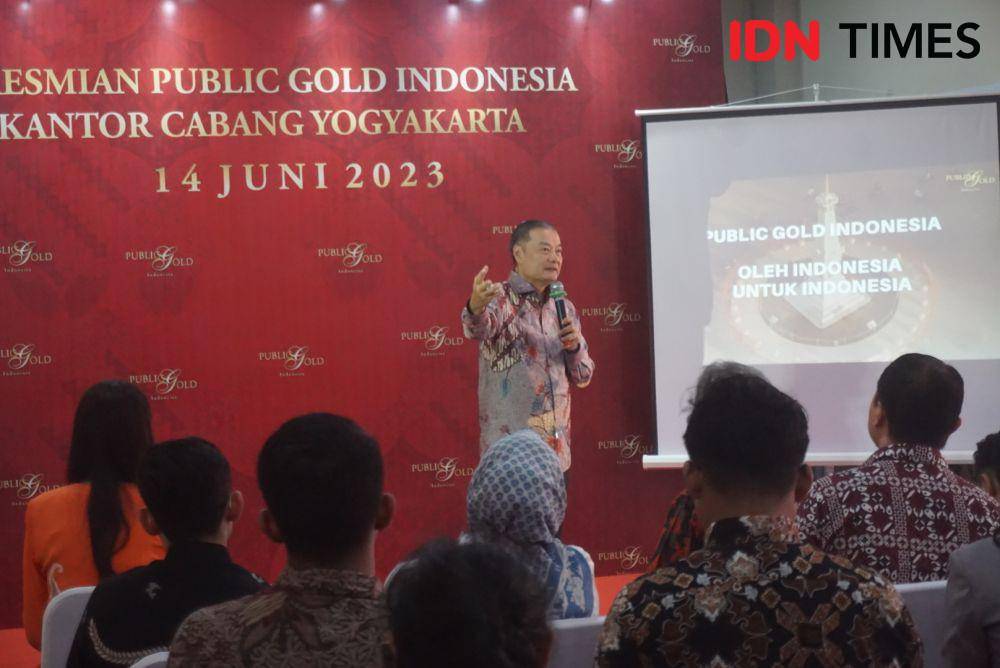 Pendiri dan CEO Public Gold Group, Dato Wira Louis Ng. (IDN Times/Herlambang Jati Kusumo)