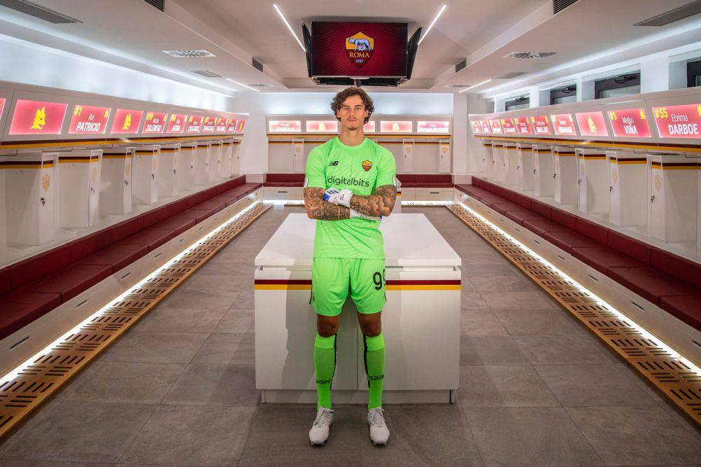 Mile Svilar (twitter.com/OfficialASRoma)