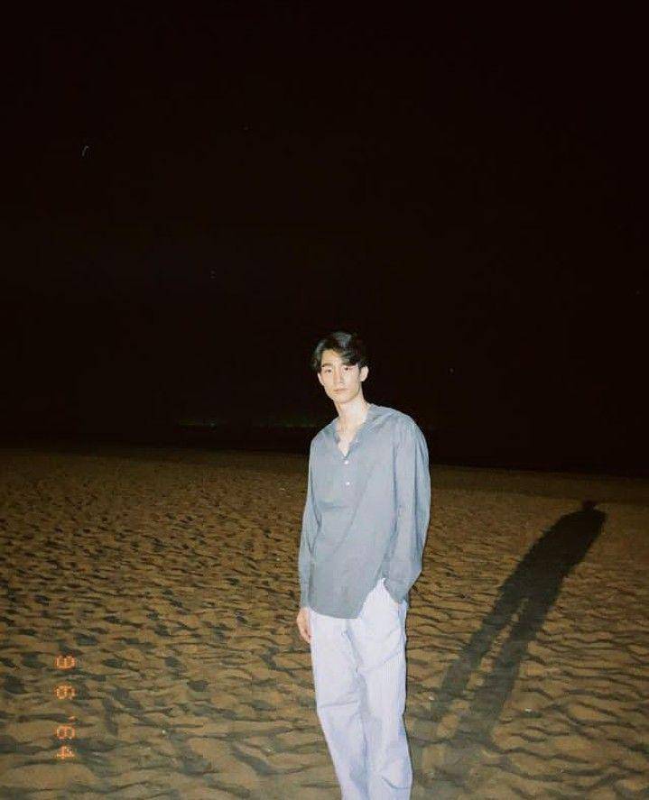outfit night out ala Force Jiratchapong (instagram.com/fforce_)