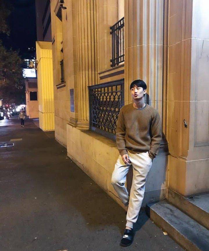 outfit night out ala Force Jiratchapong (instagram.com/fforce_)