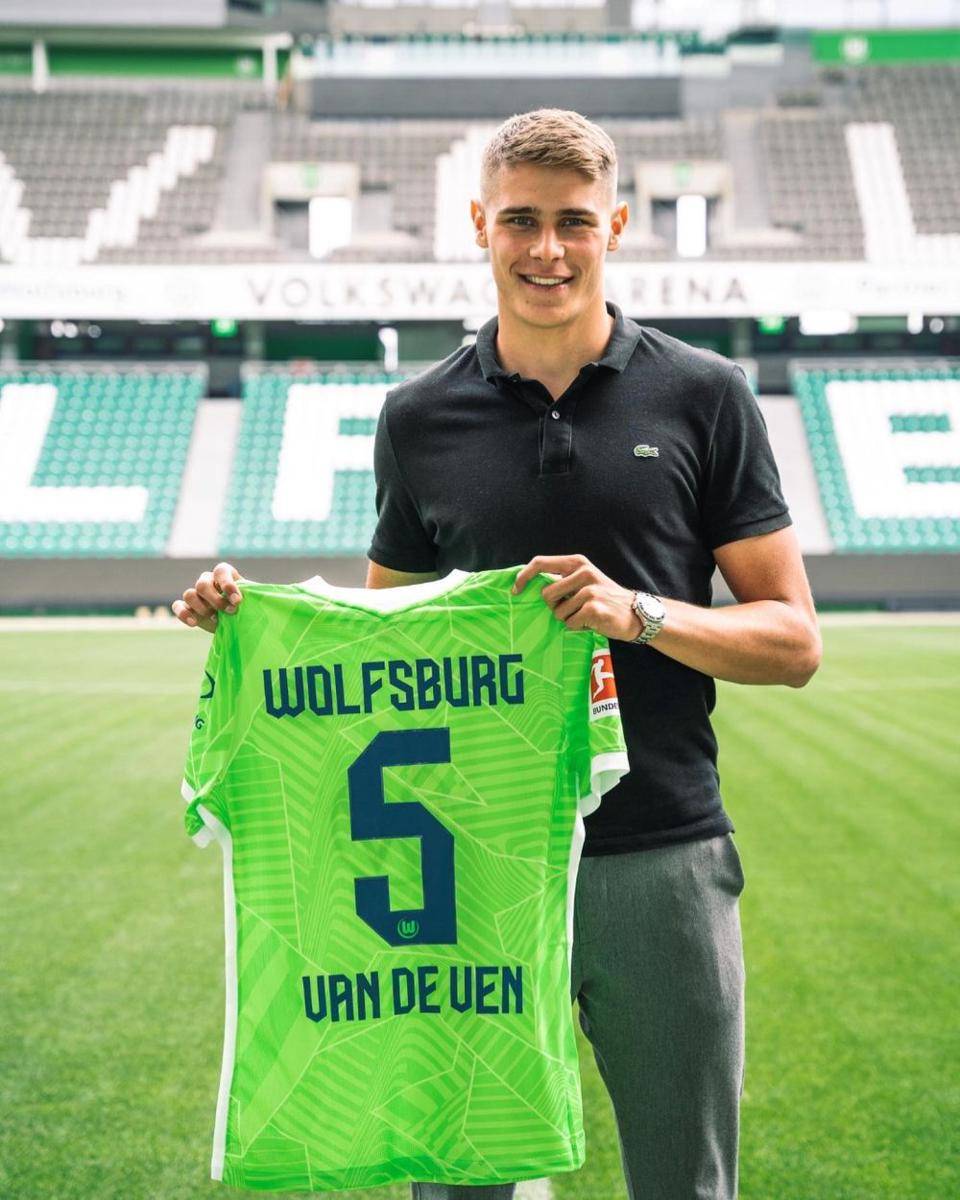 Micky van de Ven (instagram.com/mickyvdven)