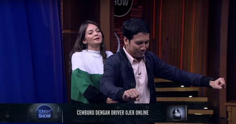 momen perdana Enzy Storia jadi bintang tamu di Tonight Show (youtube.com/TonightShowNet)