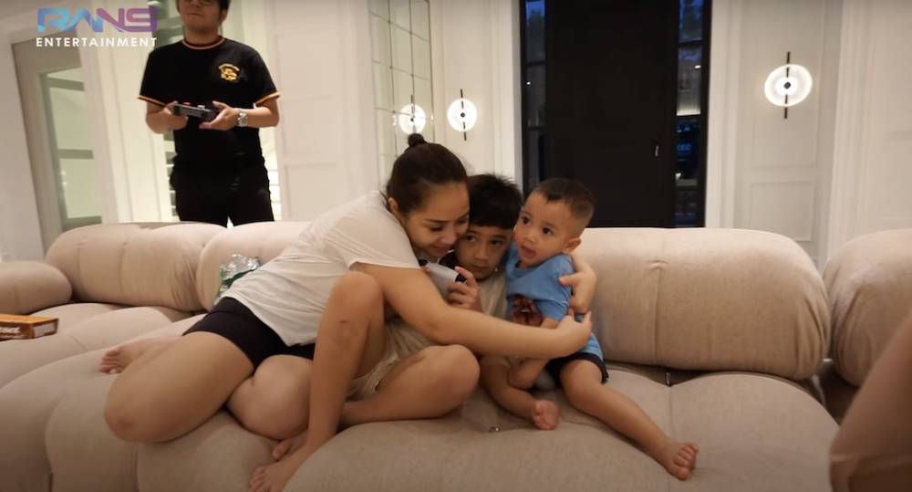momen Raffi dan Nagita pamit ke anak-anak (youtube.com/RANS Entertainment)