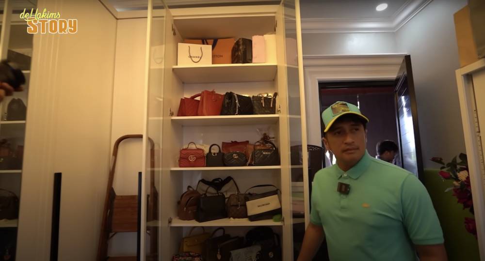 potret rumah Mpok Alpa usai direnovasi (youtube.com/deHakimsStory)