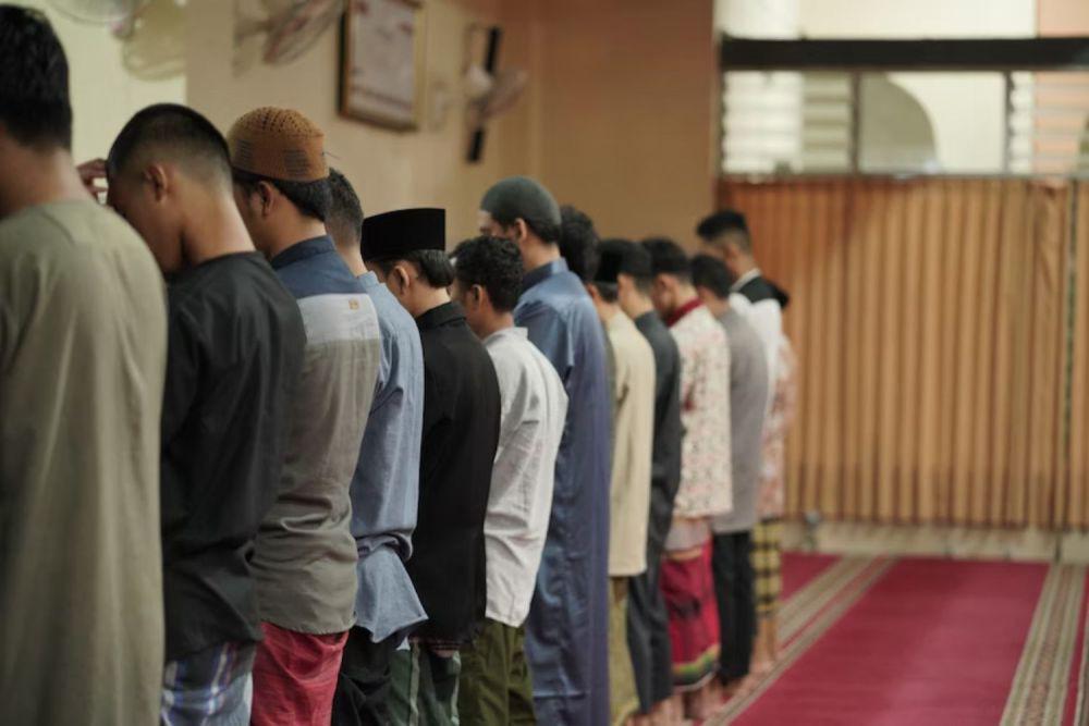Tata Cara Salat Subuh dengan Qunut Lengkap dengan Keutamaannya