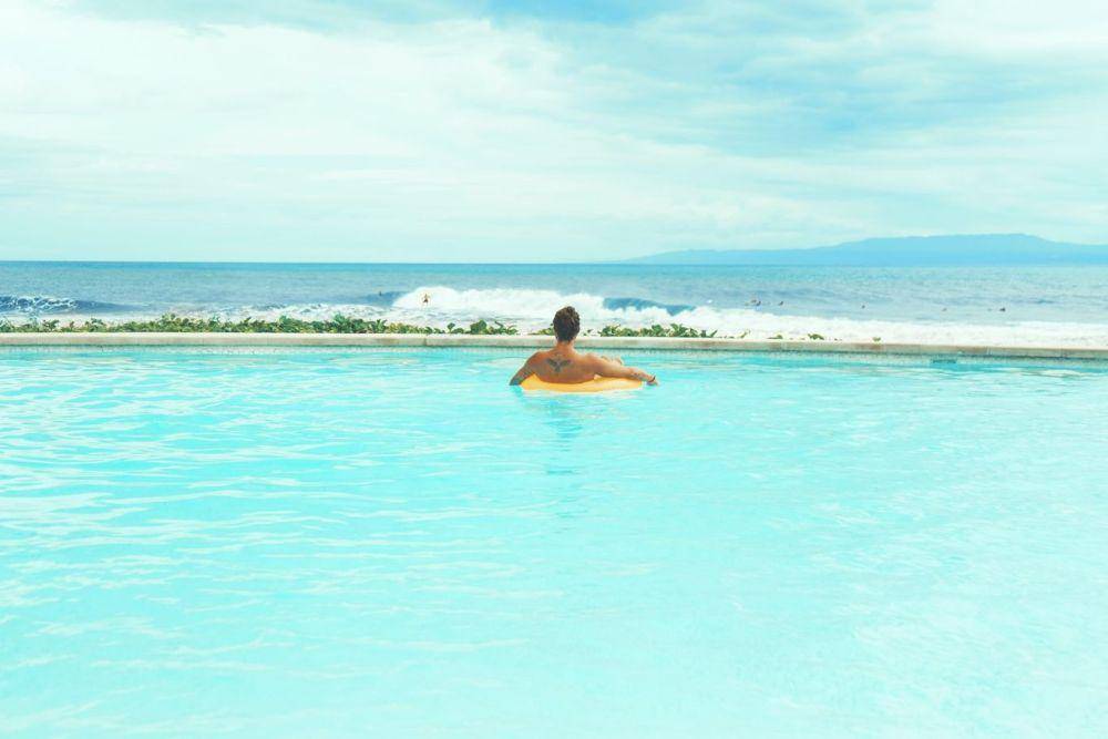 Pantai Keramas, Gianyar (unsplash.com/@marvelous)