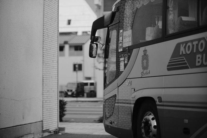 ilustrasi bus Transjakarta (pexels.com/Mak_jp)