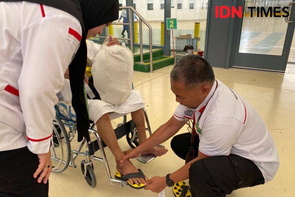 Jemaah Lansia yang menjalani haji pada tahun 2023. (IDN Times/Sunariyah)