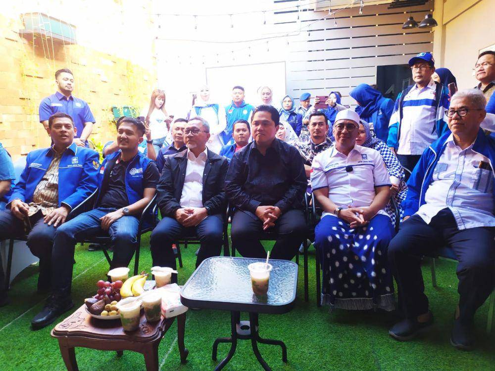 Erick Thohir saat ke Kantor PAN Jatim. Dok. Istimewa.