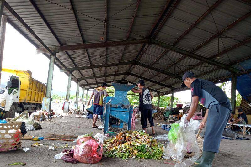 Ilustrasi pengolahan sampah organik (Antara)