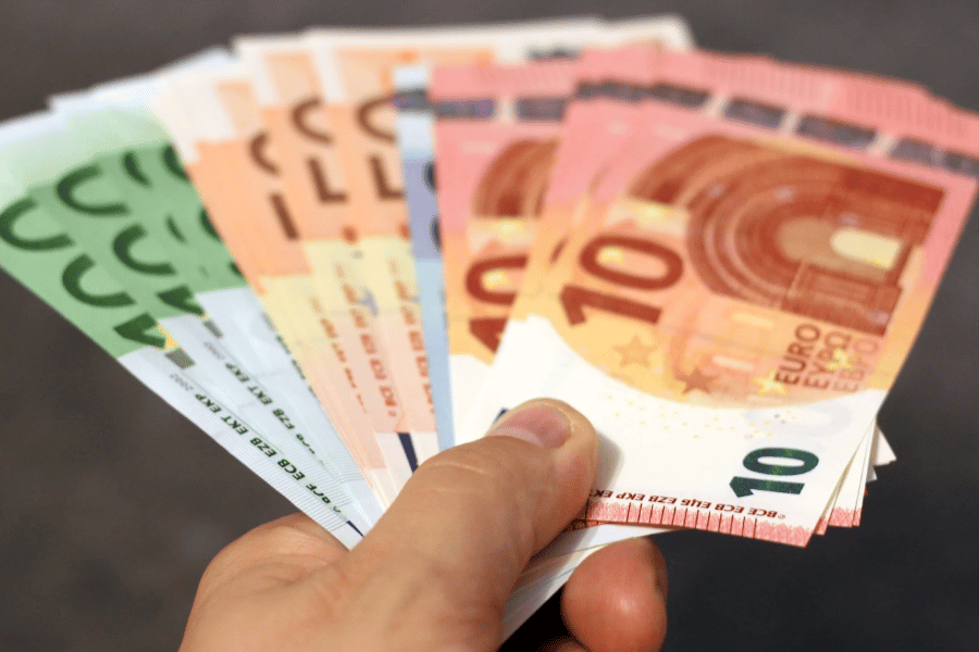 potret ilustrasi membayar (pexels.com/ Pixabay)