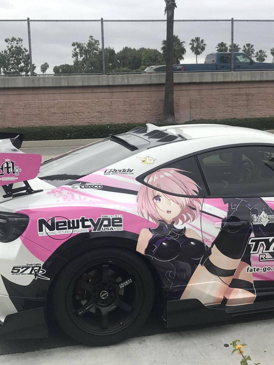 potret mobil desain anime (reddit.com/user/FraylBody)