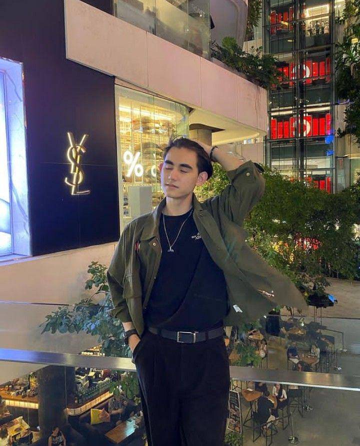 OOTD t-shirt ala Drake Laedeke (instagram.com/drake_laedeke)